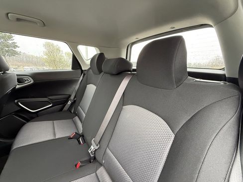 Used 2024 Kia Soul LX w/ Option Group 015 image 27