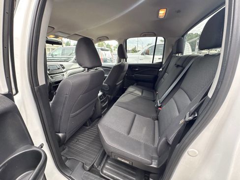 Used 2019 Honda Ridgeline Sport image 37