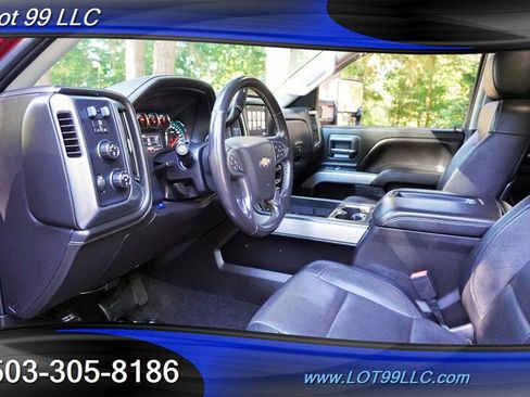 Used 2015 Chevrolet Silverado 1500 LTZ Z71 w/ LTZ Plus Package AWD/4WD image 12