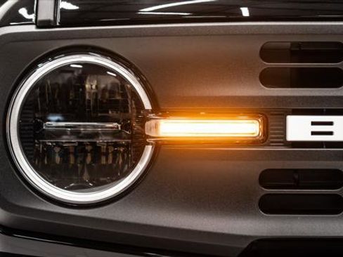 Used 2025 Ford Bronco Summertime image 15