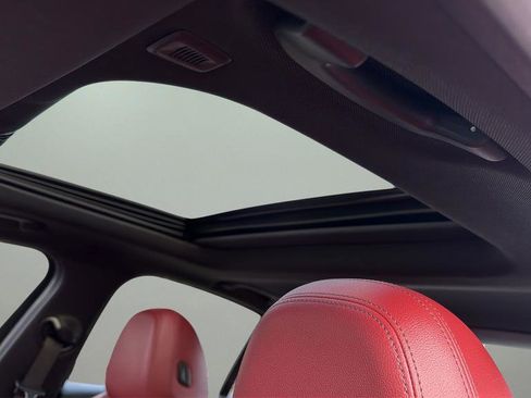 Used 2022 BMW 330i xDrive Sedan w/ Premium Package 2 image 11