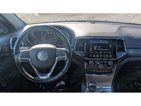 Used 2020 Jeep Grand Cherokee Laredo w/ Laredo X Package image 33