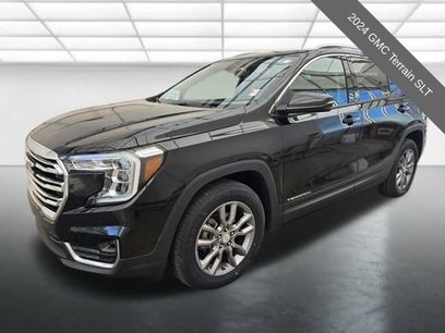 Used 2024 GMC Terrain SLT