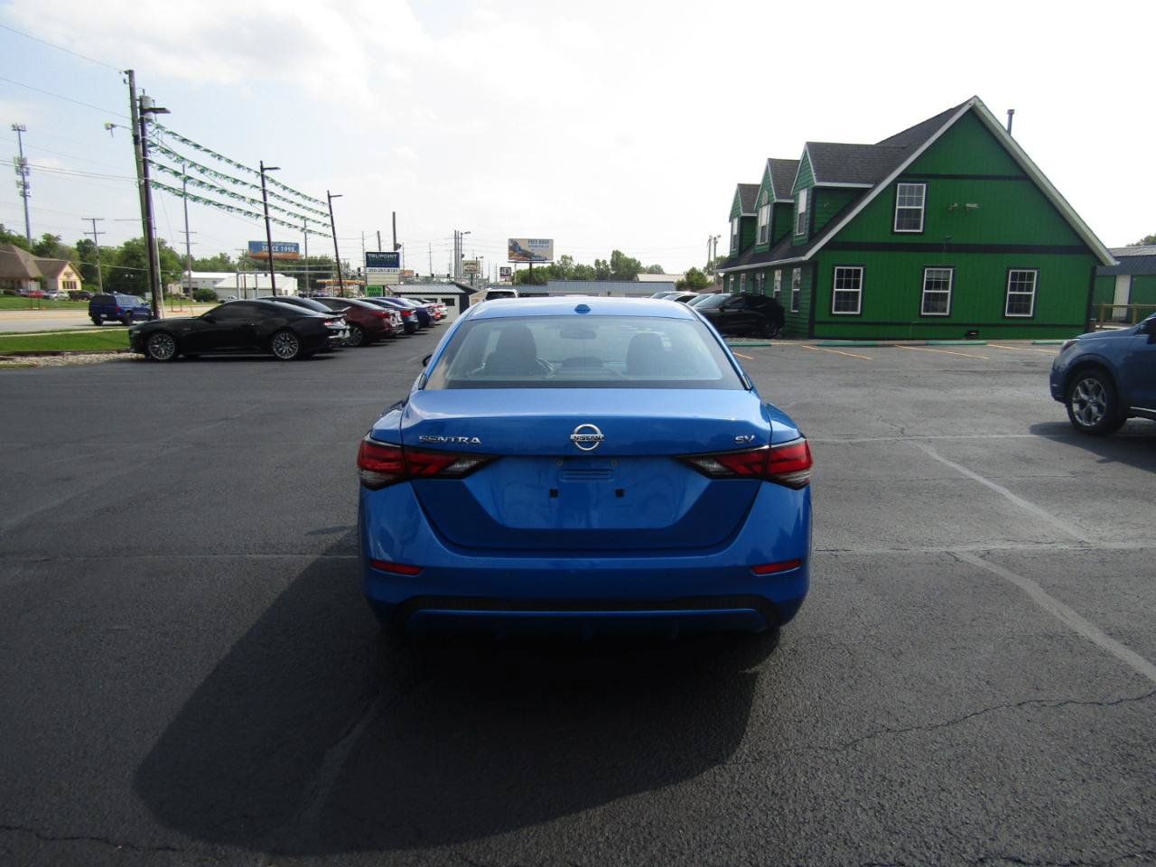 Used 2022 Nissan Sentra SV w/ Trunk Package FWD image 6
