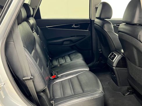 Used 2019 Kia Sorento EX AWD/4WD image 34