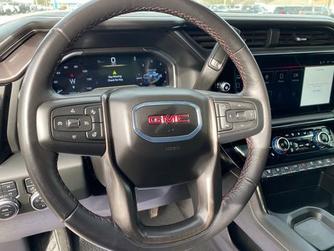 Used 2024 GMC Sierra 2500 AT4X image 11