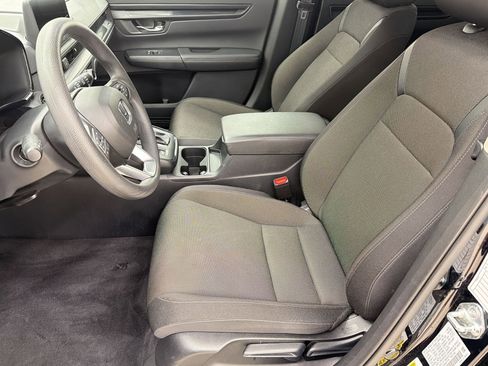 Used 2025 Honda CR-V LX image 5