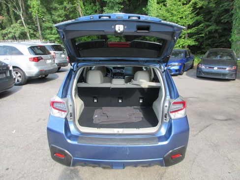 Used 2015 Subaru Crosstrek 2.0i Premium AWD/4WD image 7