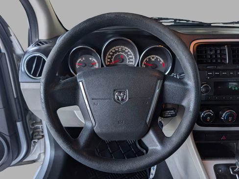 Used 2010 Dodge Caliber SXT FWD image 11