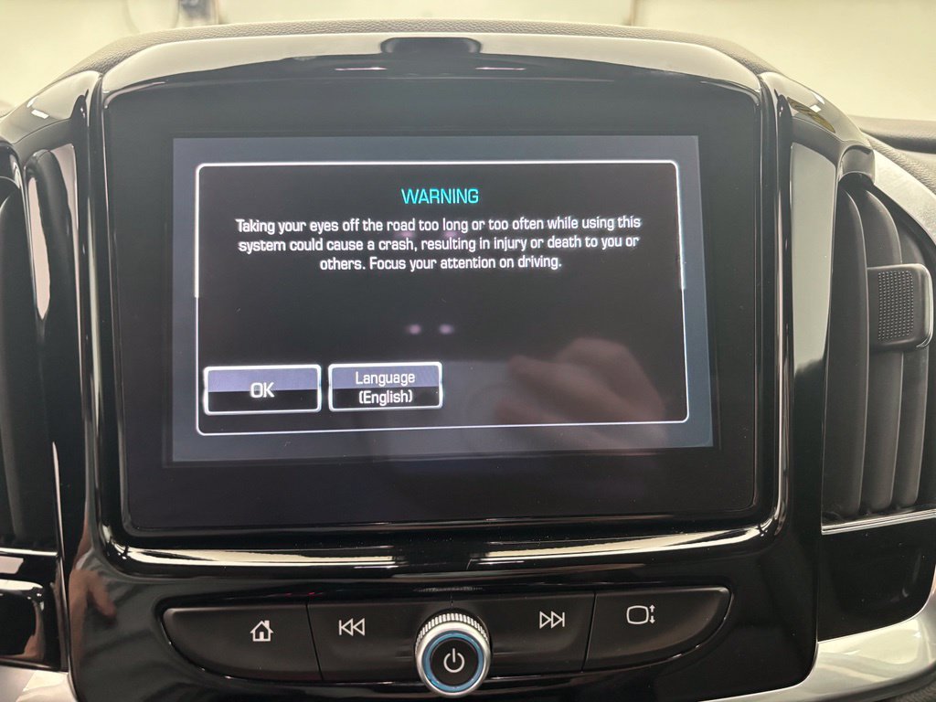 Used 2019 Chevrolet Traverse LT FWD image 5