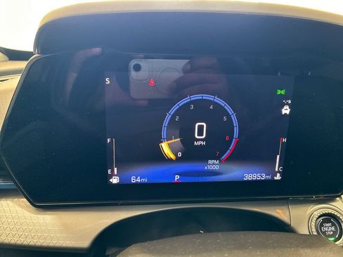 Used 2025 Chevrolet Trax LT w/ Driver Confidence Package FWD image 15