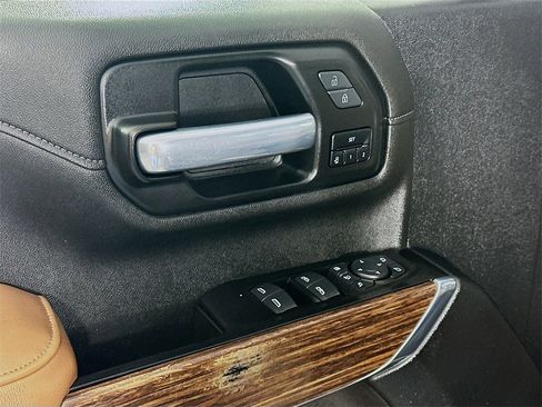 Used 2021 Chevrolet Silverado 2500 High Country image 25