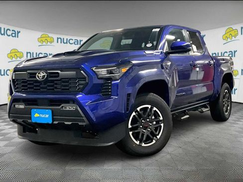 New 2025 Toyota Tacoma TRD Sport image 4