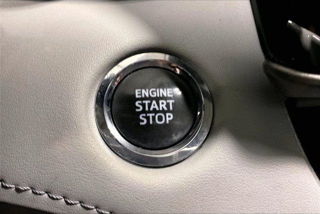 Used 2023 Toyota Highlander XLE AWD/4WD image 37