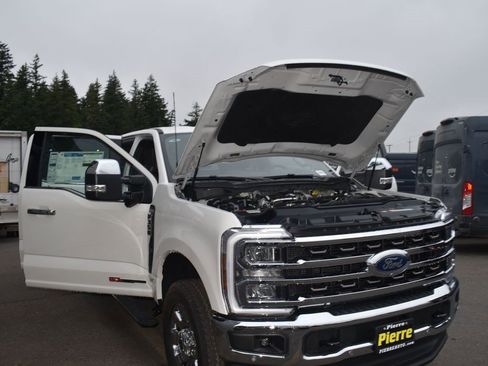 New 2025 Ford F350 King Ranch w/ Chrome Package image 25