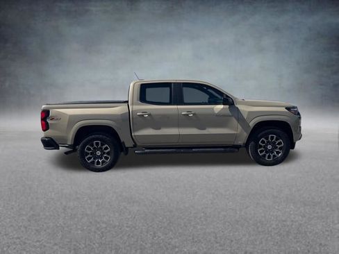 Used 2024 Chevrolet Colorado Z71 w/ Z71 Convenience Package 2 AWD/4WD image 7
