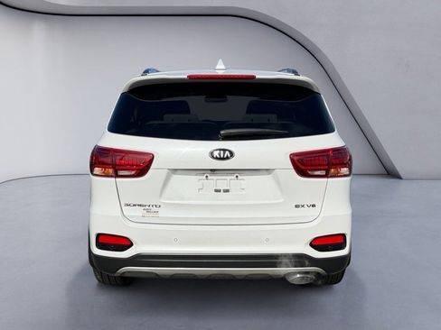 Used 2019 Kia Sorento EX w/ EX Touring Package image 4