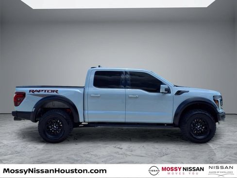 Used 2025 Ford F150 Raptor AWD/4WD image 8