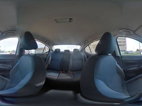 Used 2025 Nissan Versa SV FWD image 40