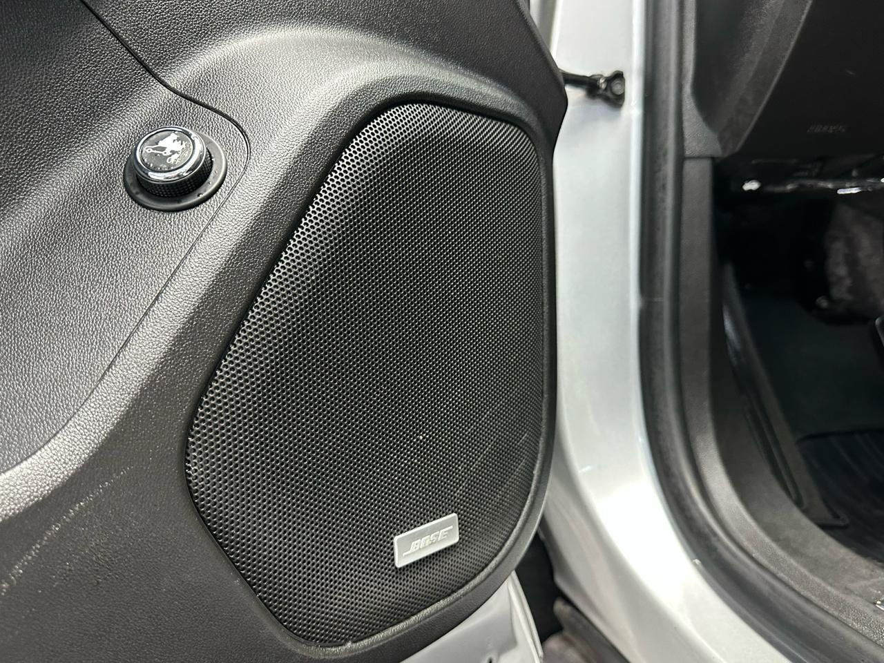 Used 2019 GMC Acadia Denali w/ Technology Package FWD image 19