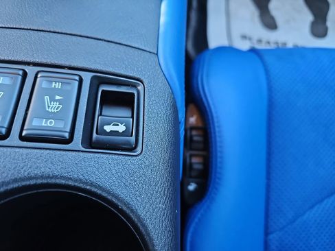 Used 2024 Nissan Z Performance w/ Floor Mat Package image 16