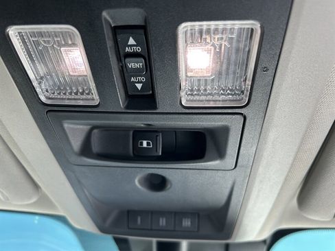 Used 2018 RAM 1500 Sport w/ Convenience Group image 32