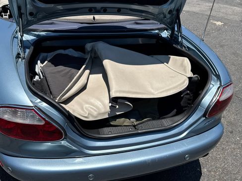 Used 2002 Jaguar XK8 Convertible RWD image 9