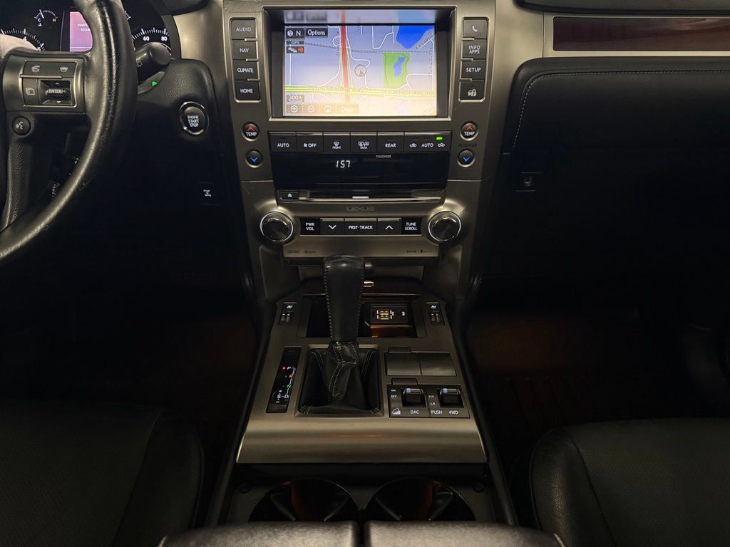 Used 2017 Lexus GX 460 Premium w/ Premium Package AWD/4WD image 14