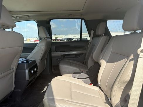 Used 2021 Ford Expedition XLT AWD/4WD image 12
