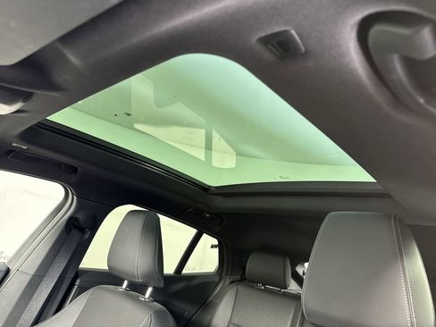 Used 2025 BMW X2 xDrive28i image 18