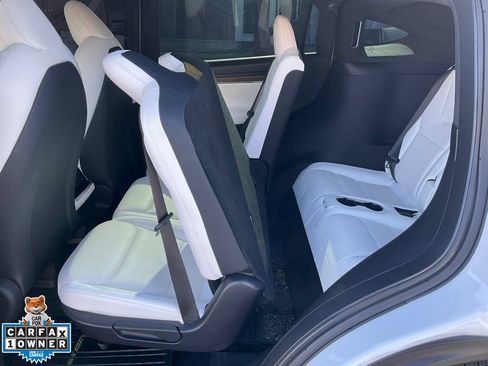 Used 2022 Tesla Model X AWD/4WD image 38
