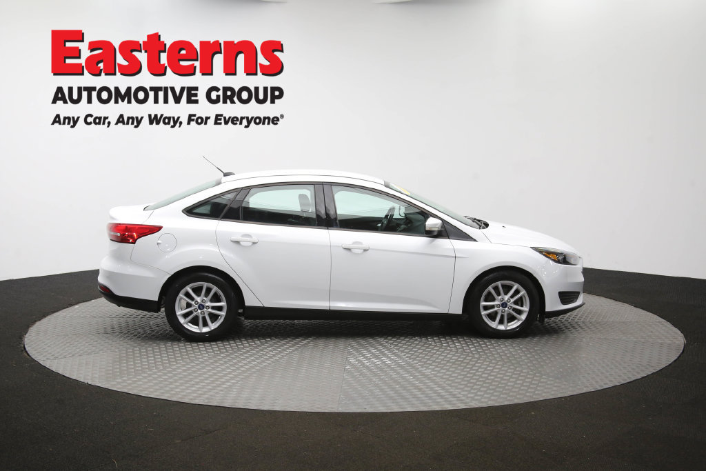 Used 2018 Ford Focus SE w/ Cold Weather Package FWD image 44