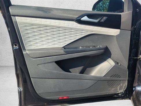 Used 2024 Volkswagen Taos S FWD image 13