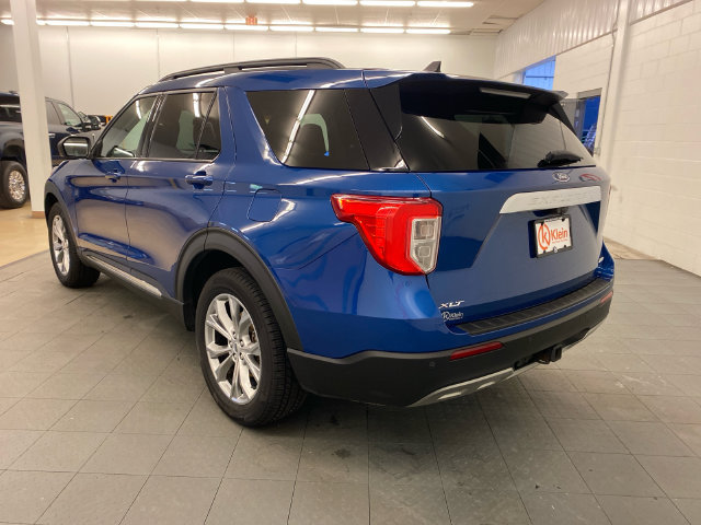Used 2021 Ford Explorer XLT w/ Equipment Group 202A AWD/4WD image 7