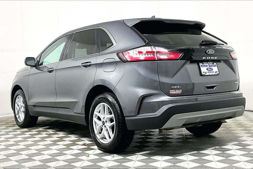 Used 2024 Ford Edge SEL AWD/4WD image 11