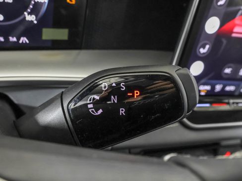 New 2026 Volkswagen Tiguan SE image 31