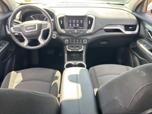 Used 2024 GMC Terrain SLE AWD/4WD image 16