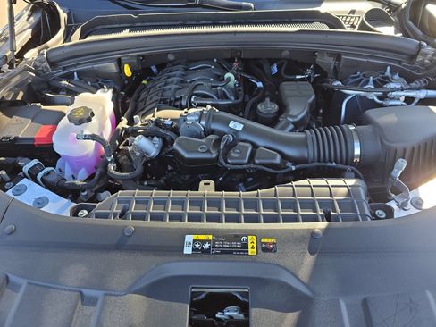 New 2025 Jeep Grand Cherokee L Altitude AWD/4WD image 28