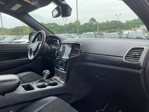 Used 2019 Jeep Grand Cherokee Altitude AWD/4WD image 29
