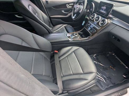 Used 2017 Mercedes-Benz C 300 4MATIC Sedan image 17