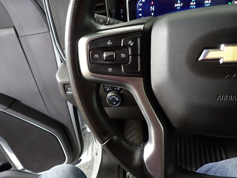Used 2024 Chevrolet Silverado 2500 LT AWD/4WD image 28