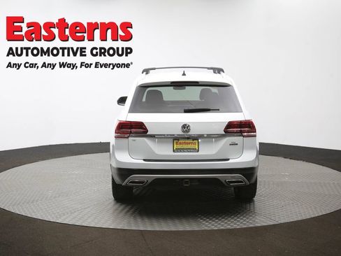 Used 2019 Volkswagen Atlas SE w/ Towing Package image 36