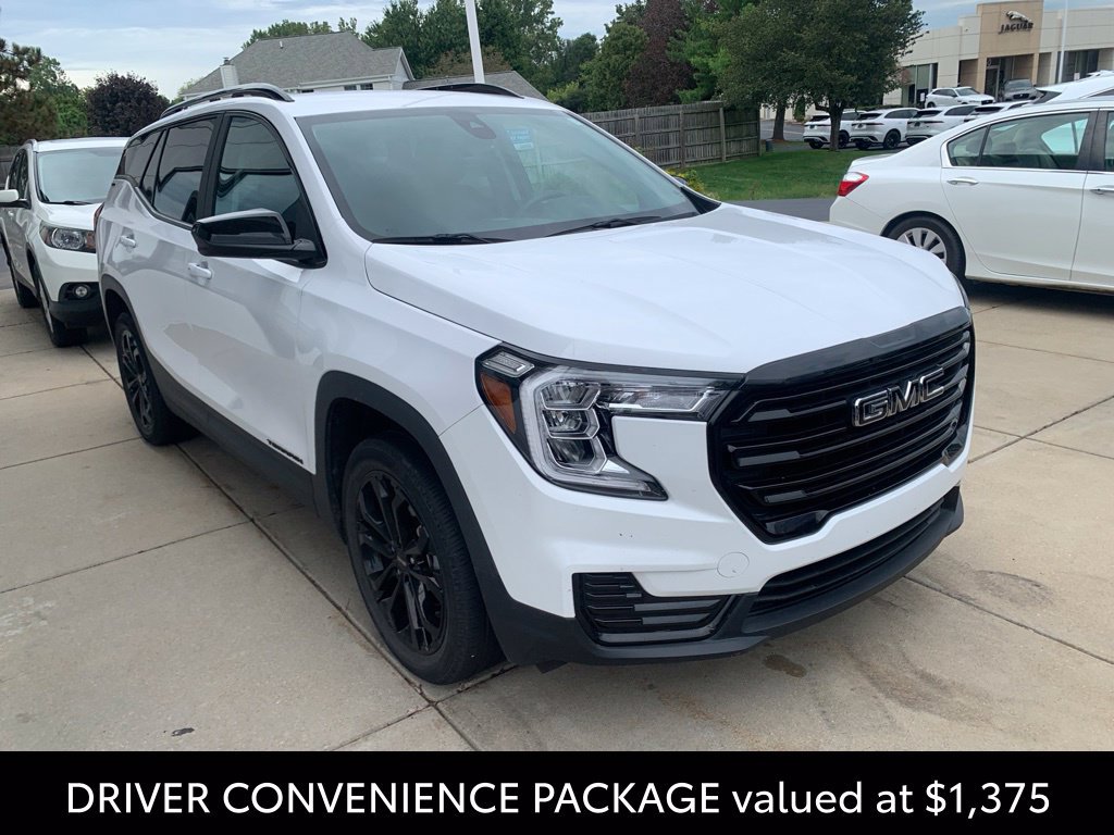 Used 2022 GMC Terrain SLE w/ Driver Convenience Package AWD/4WD image 5
