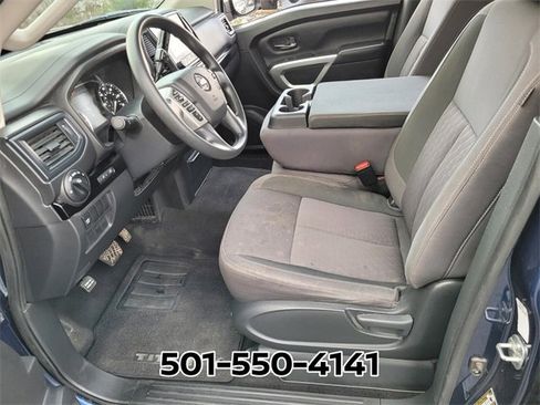 Used 2022 Nissan Titan SV image 10