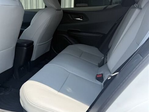 Used 2024 Toyota Prius XLE FWD image 32