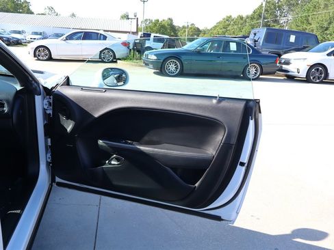 Used 2016 Dodge Challenger SRT Hellcat image 37