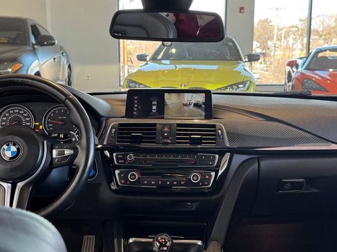 Used 2018 BMW M4 Base image 34