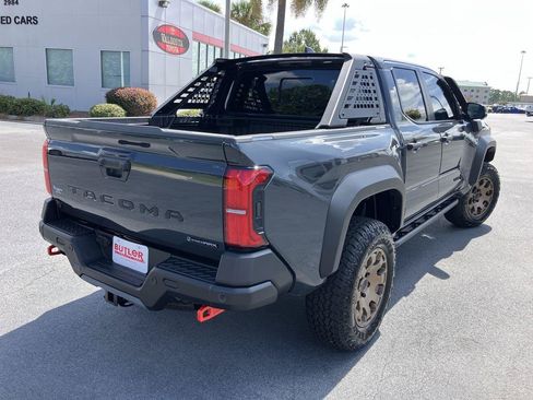 Certified 2026 Toyota Tacoma 4x4 Double Cab Hybrid image 5