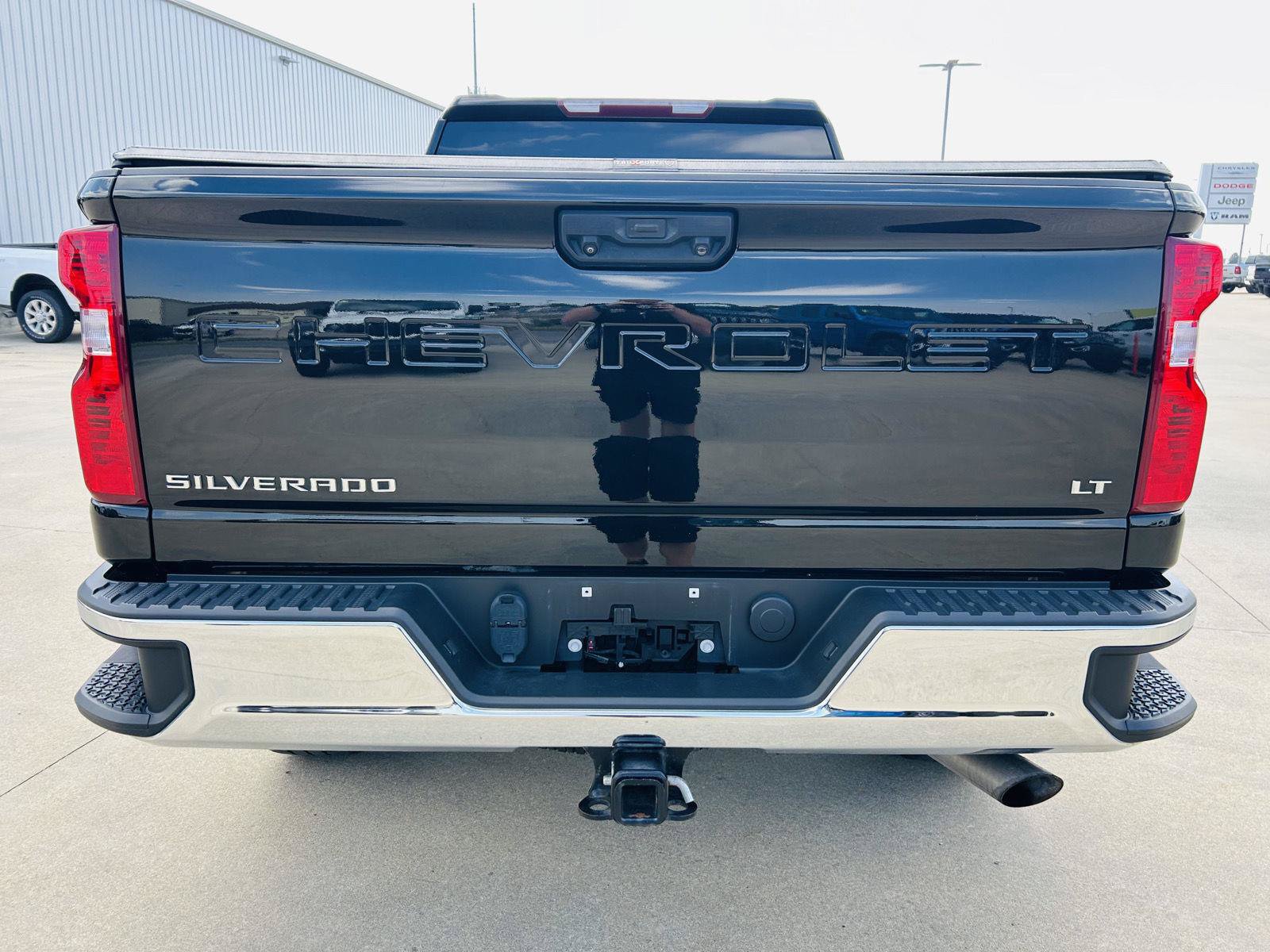 Used 2024 Chevrolet Silverado 2500 LT AWD/4WD image 34