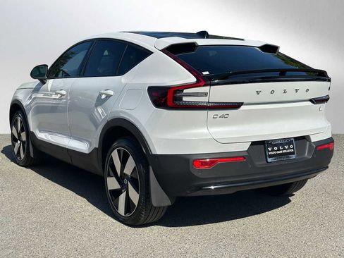 Certified 2023 Volvo C40 P8 Recharge Ultimate w/ Protection Package Premier AWD/4WD image 6